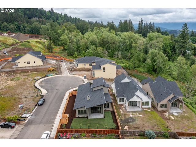 750 N V St, Washougal, WA 98671