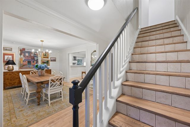 328 Oakcrest Drive, Richardson, TX 75080