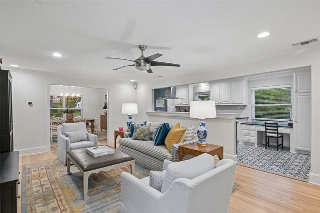 328 Oakcrest Drive, Richardson, TX 75080