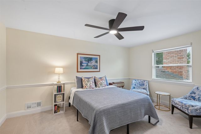 328 Oakcrest Drive, Richardson, TX 75080