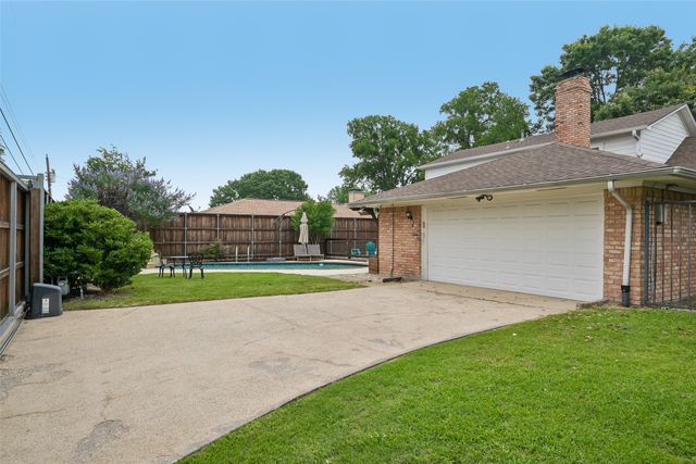 328 Oakcrest Drive, Richardson, TX 75080