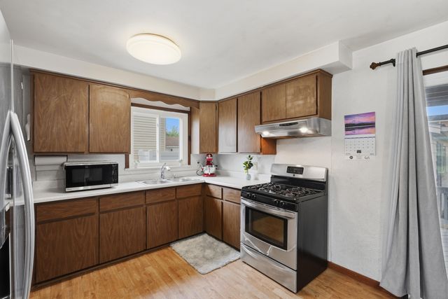 8171 Perrin Avenue, Westland, MI 48185