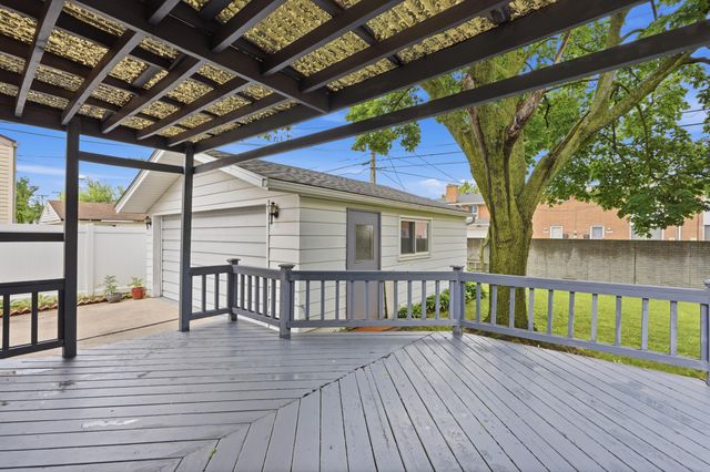 8171 Perrin Avenue, Westland, MI 48185