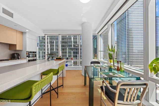 877 Francisco Street 1506, Los Angeles, CA 90017