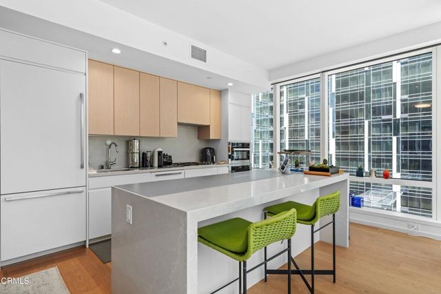 877 Francisco Street 1506, Los Angeles, CA 90017