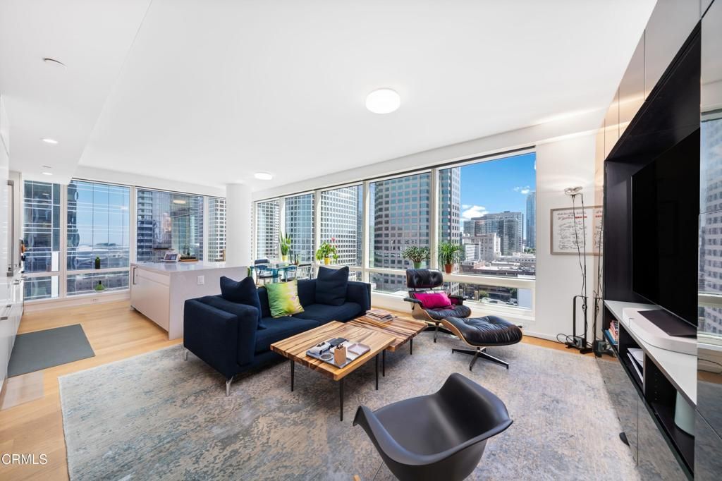 877 Francisco Street 1506, Los Angeles, CA 90017
