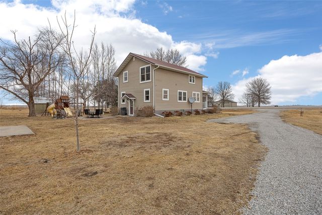 5305 American Legion SE, Iowa City, IA 52240