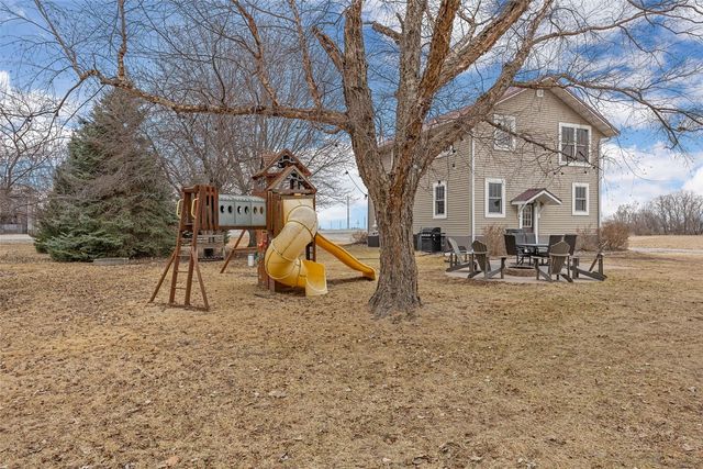 5305 American Legion SE, Iowa City, IA 52240