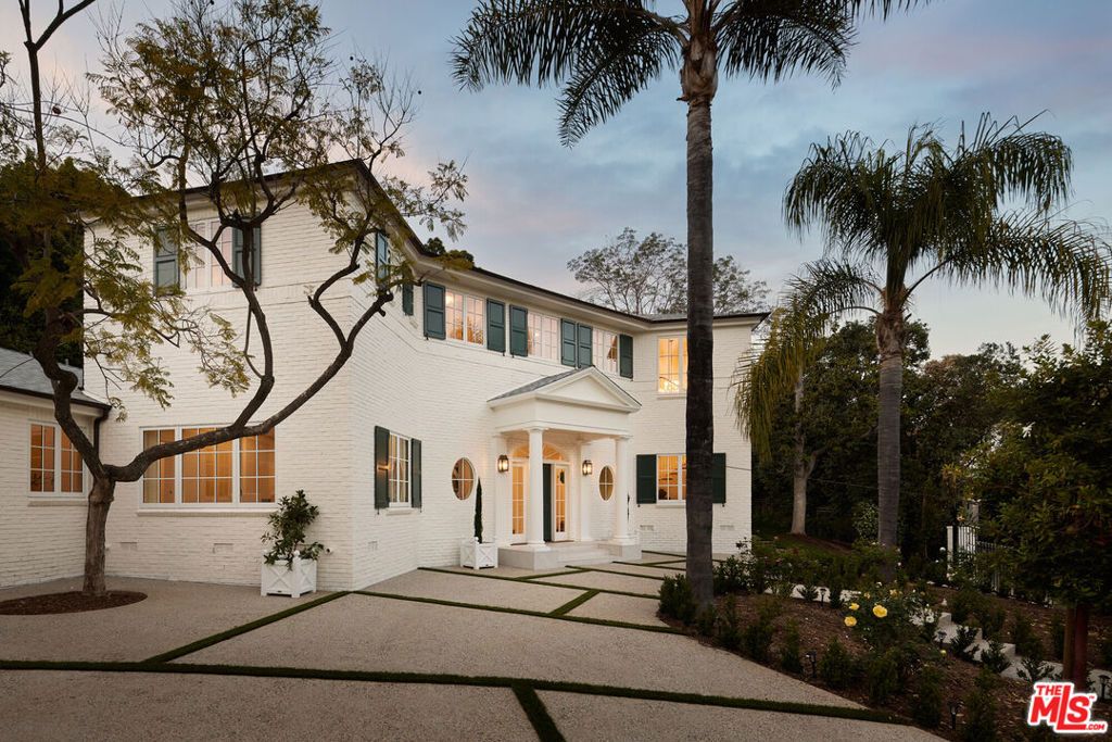 31 Oakmont Drive, Los Angeles, CA 90049 — photo 3