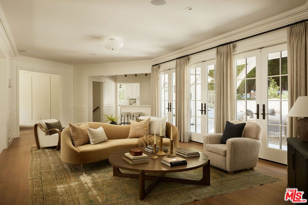 31 Oakmont Drive, Los Angeles, CA 90049 — photo 5