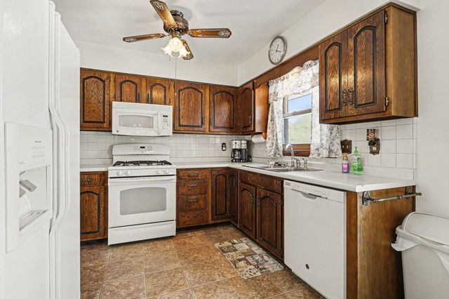 23495 Nora Street, Elkhart, IN 46516