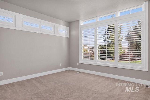 7520 E Kyle Dr, Nampa, ID 83687