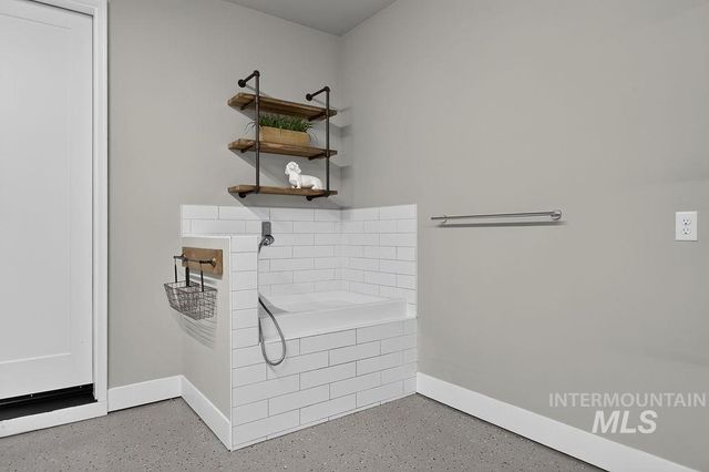 7520 E Kyle Dr, Nampa, ID 83687