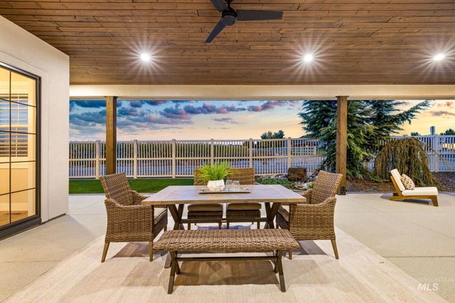 7520 E Kyle Dr, Nampa, ID 83687