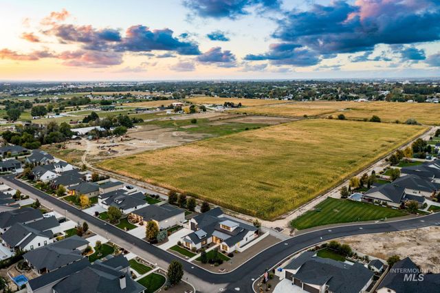 7520 E Kyle Dr, Nampa, ID 83687