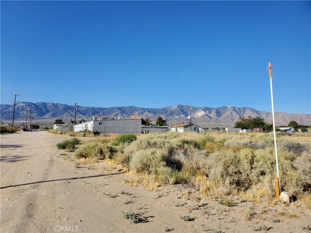 10600 Oracle, Lucerne Valley, CA 92356