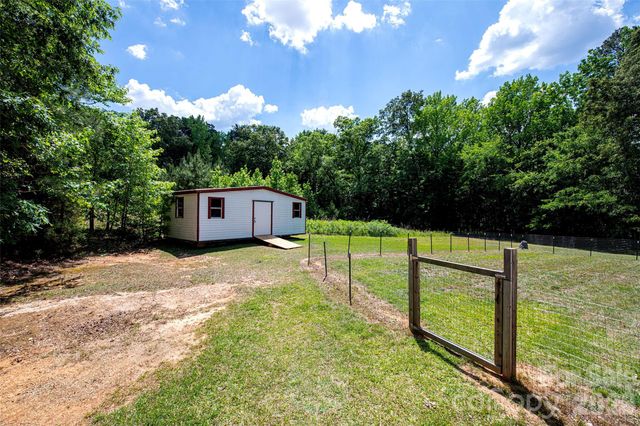 719 Phillipstown Road, Kershaw, SC 29067