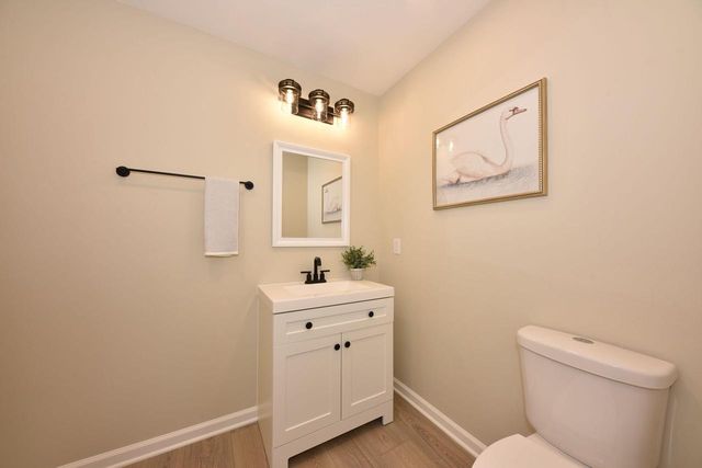 W290N9582 Deer LANE, Colgate, WI 53017
