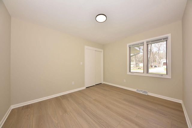 W290N9582 Deer LANE, Colgate, WI 53017
