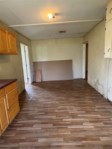 215 Fair Park Street, Riesel, TX 76682