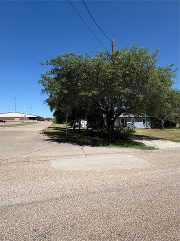 215 Fair Park Street, Riesel, TX 76682