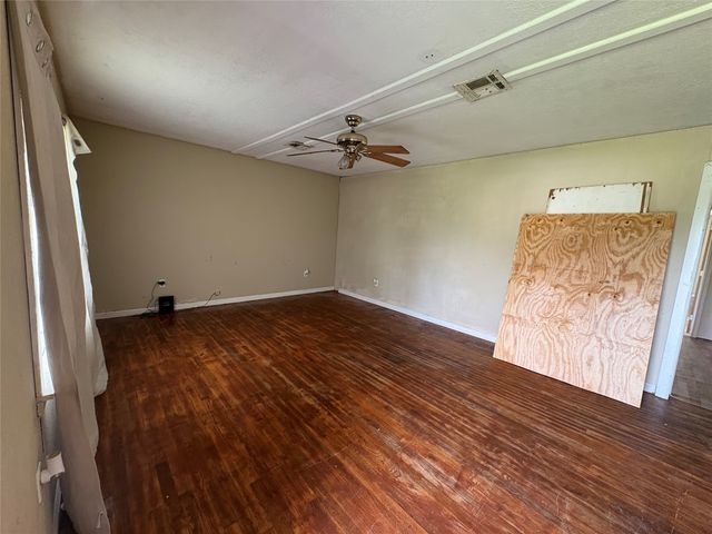 215 Fair Park Street, Riesel, TX 76682