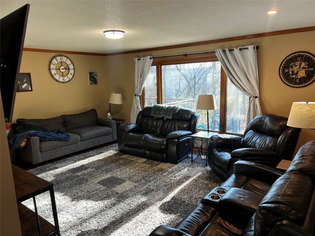 9188 NW Polk City Drive, Polk City, IA 50226