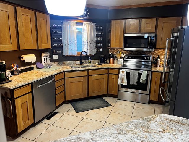 9188 NW Polk City Drive, Polk City, IA 50226