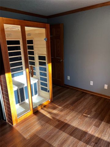 9188 NW Polk City Drive, Polk City, IA 50226