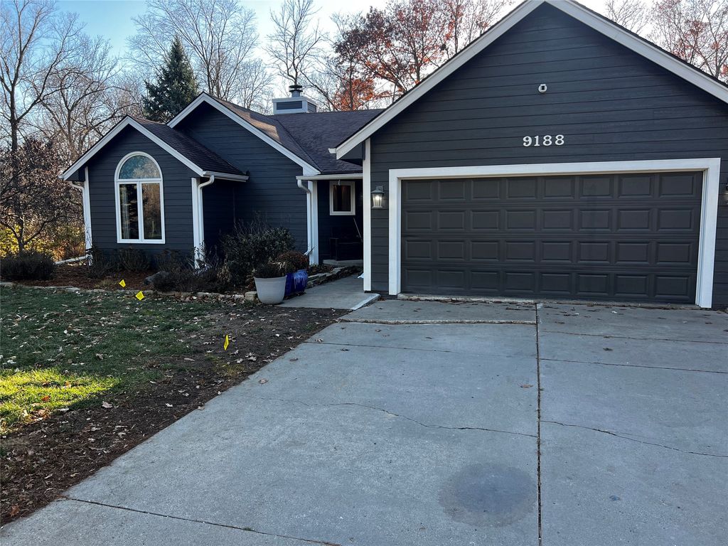 9188 NW Polk City Drive, Polk City, IA 50226