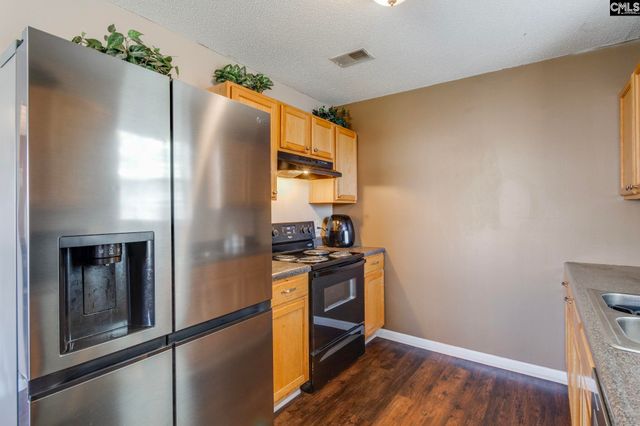 253 FOX GROVE Circle, Columbia, SC 29229