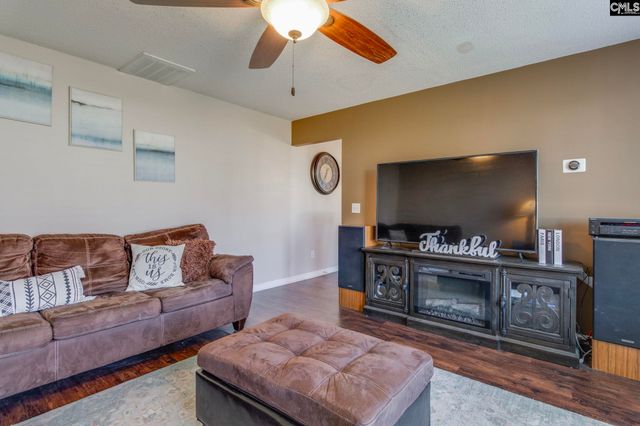 253 FOX GROVE Circle, Columbia, SC 29229