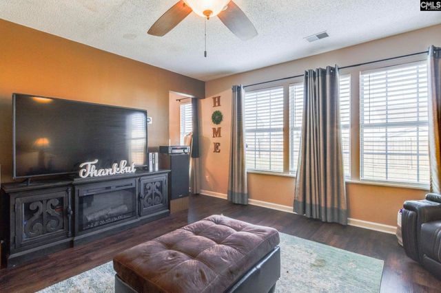 253 FOX GROVE Circle, Columbia, SC 29229