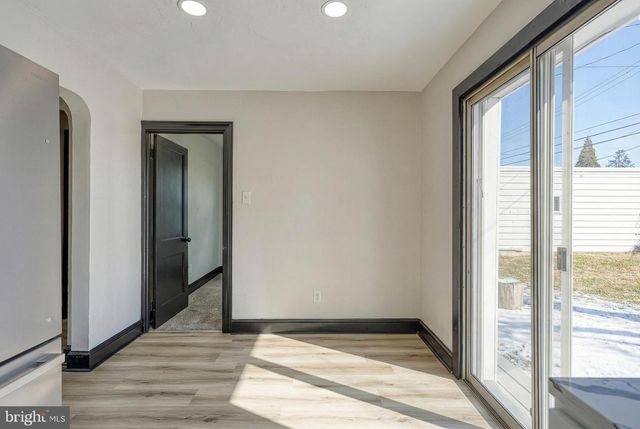 327 NORWAY ST, York, PA 17403