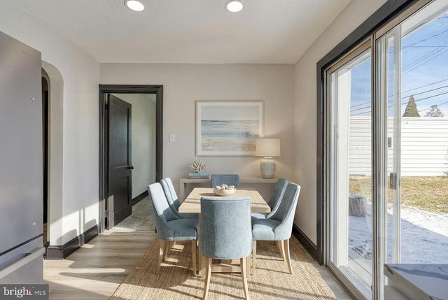 327 NORWAY ST, York, PA 17403