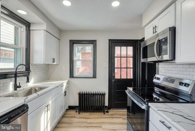 327 NORWAY ST, York, PA 17403