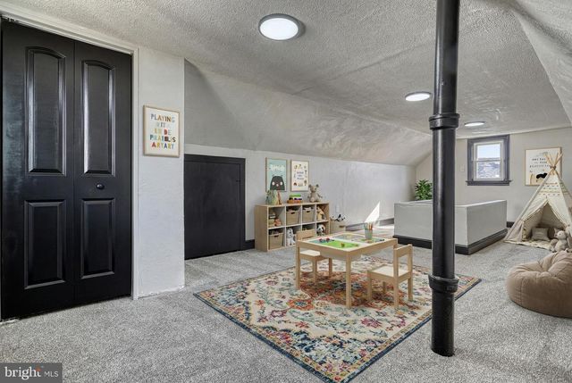 327 NORWAY ST, York, PA 17403