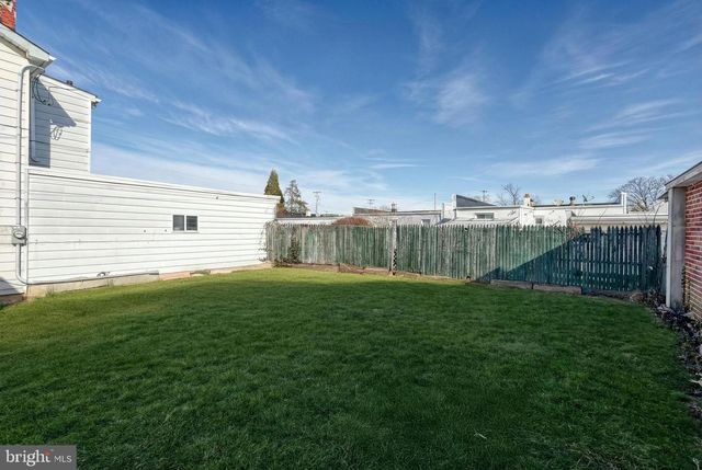 327 NORWAY ST, York, PA 17403