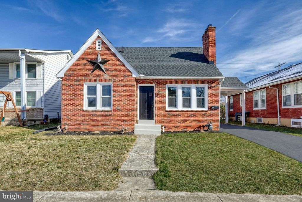 327 NORWAY ST, York, PA 17403