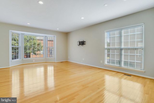 6522 TRASK TER, Alexandria, VA 22315