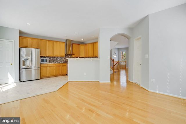 6522 TRASK TER, Alexandria, VA 22315