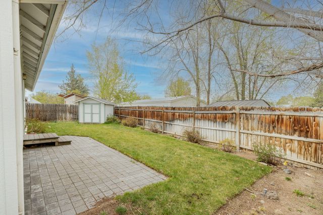 2807 SW 23rd Street, Redmond, OR 97756