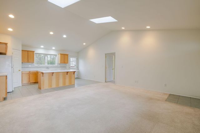 2807 SW 23rd Street, Redmond, OR 97756