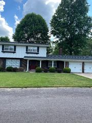 420 Rosewood Court, Belleville, IL 62223