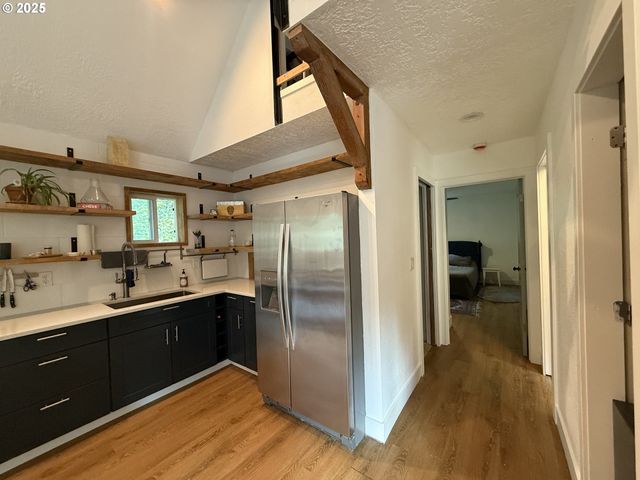 70407 SCHUMACHER Rd, Rainier, OR 97048