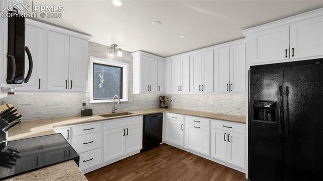 721 Sunnywood Place, Woodland Park, CO 80863