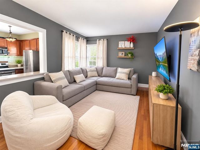 2337 Hudson Terrace E12, Fort Lee, NJ 07024