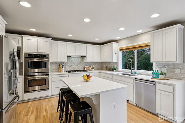 4418 239th Place SE, Bothell, WA 98021