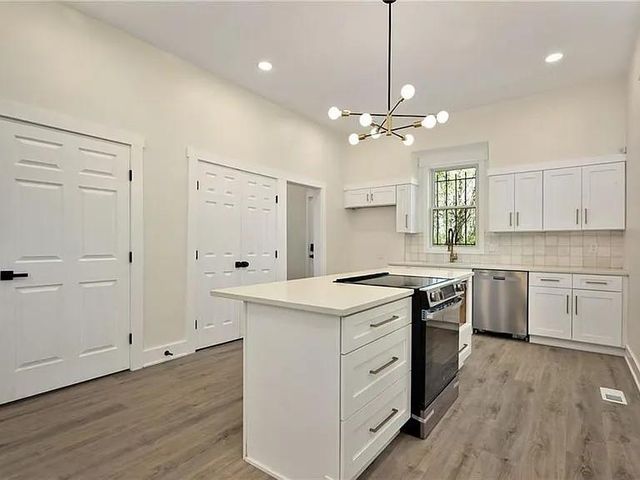 3202 E 21st Street, Kansas City, MO 64127