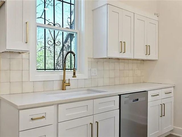 3202 E 21st Street, Kansas City, MO 64127